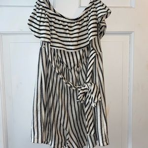 Strapless romper